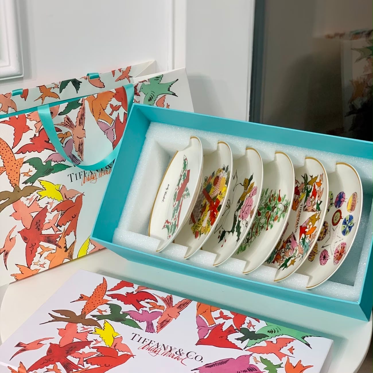 Tiffany & Co. x Andy Warhol Festive Bone China Set of 6 Dessert Plates