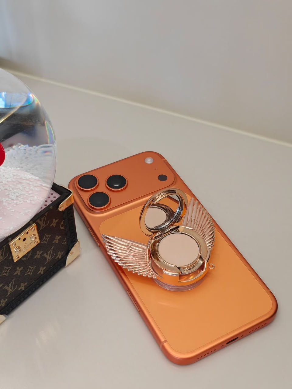 Charlotte Tilbury Winged Micro Powder Fair Winged Compact Phone Socket GWP mac