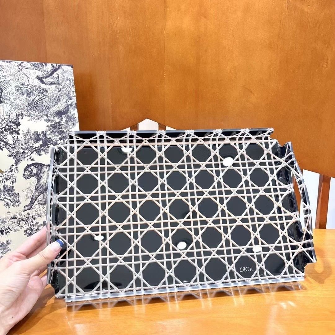 Christian Dior Checkered Pattern American Style Square Acrylic Resin Dishwasher Safe Transparent Glass Storage Tray