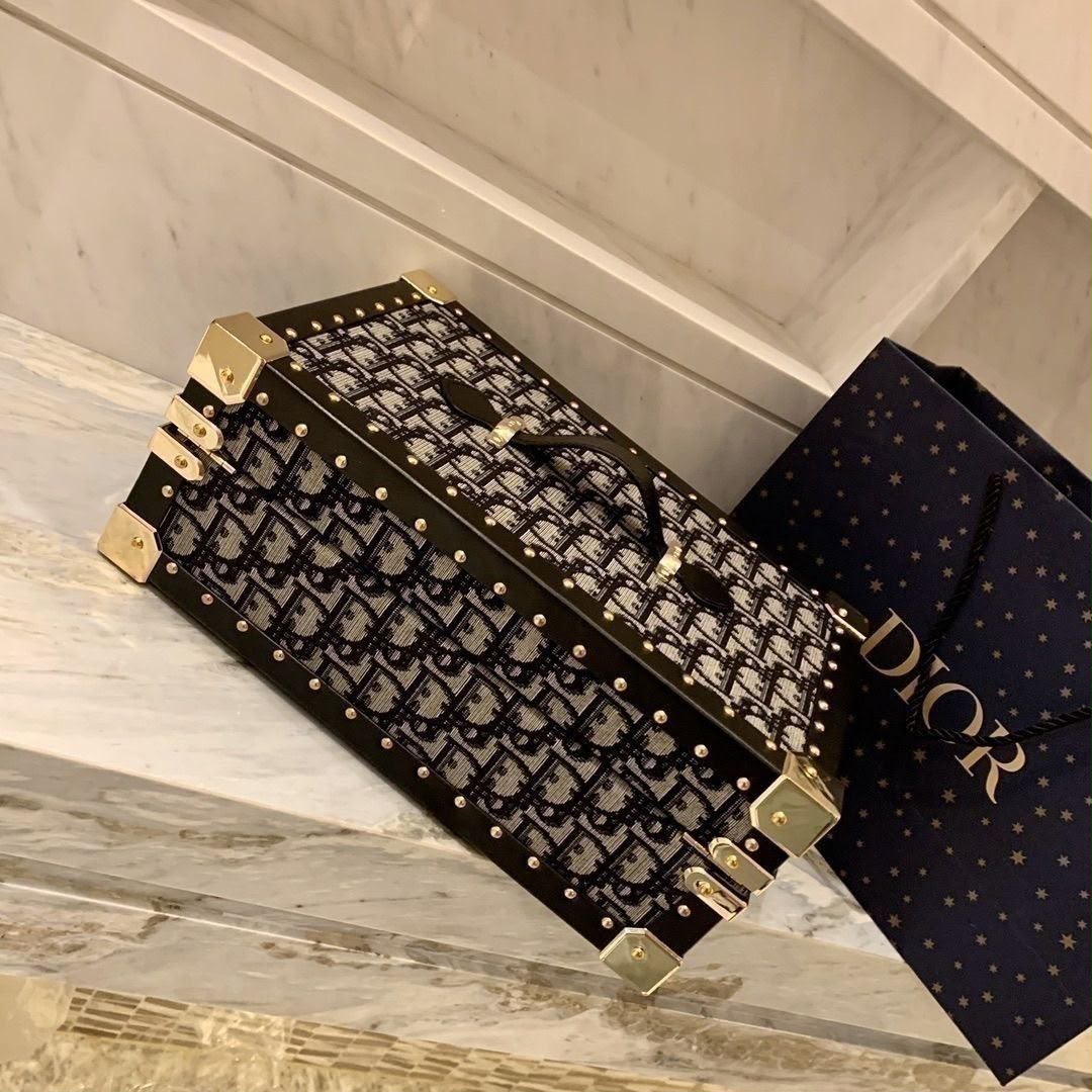 Christian Dior Lady Gift Box with Two Champagne Glasses Inside